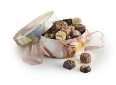 belgisk_luksus_chokolade_i_akvarael_guld_hatteaeske